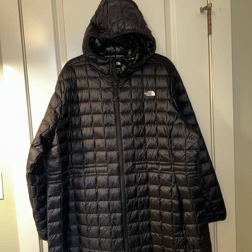 The North Face Women’s Black Hooded Jacket Thermoball Plus Size 3X EUC
